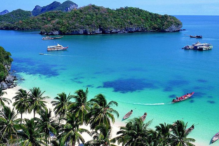 Angthong Park Speedboat Tour: Sightseeing & Snorkelling Adventure