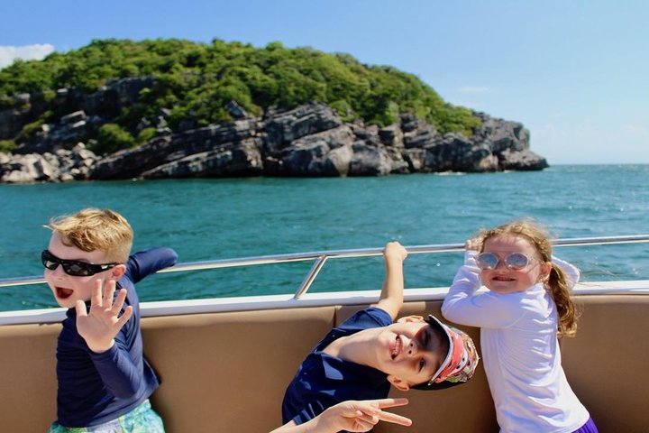 Angthong Park Speedboat Tour: Sightseeing & Snorkelling Adventure