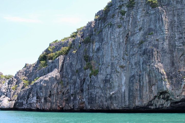 Angthong Park Speedboat Tour: Sightseeing & Snorkelling Adventure