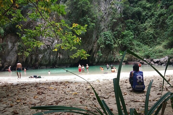 Koh Lanta 4 Islands Snorkeling Tour by Speedboat