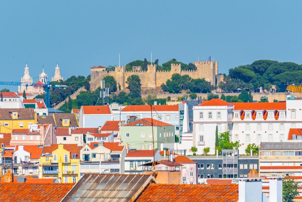 Lisbon Experience: Bus and Tagus River Boat Tour.