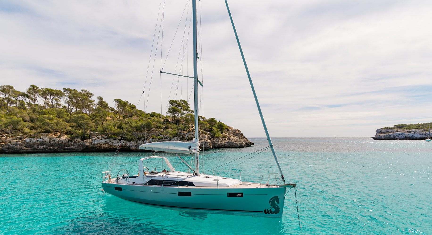 OCEANIS 41.1 – Private Boat Tour - Full Day (7:00)