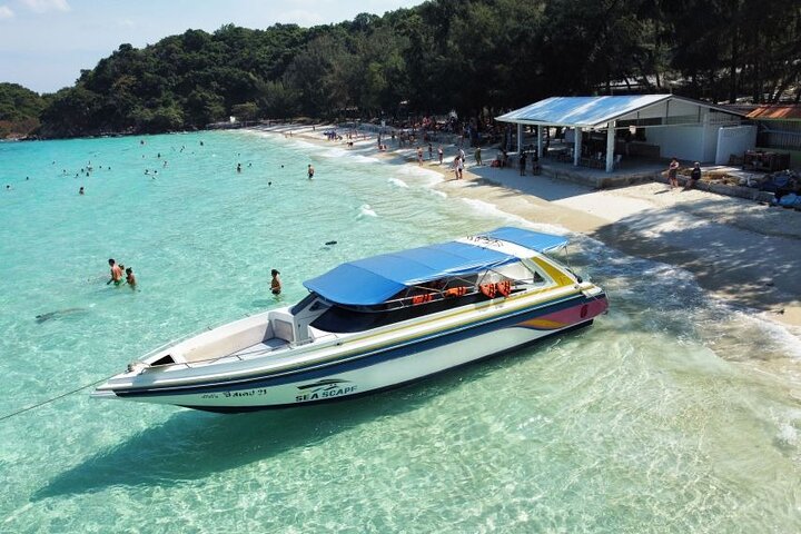 Private speedboat for your Tailored trip