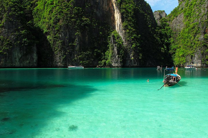 Phuket to Phi Phi Islands: Daytime Discovery Tour