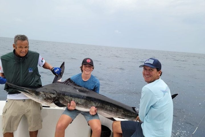 Private Marlin Charter Cabo 5 Hour 38ft Yacht 6 Anglers
