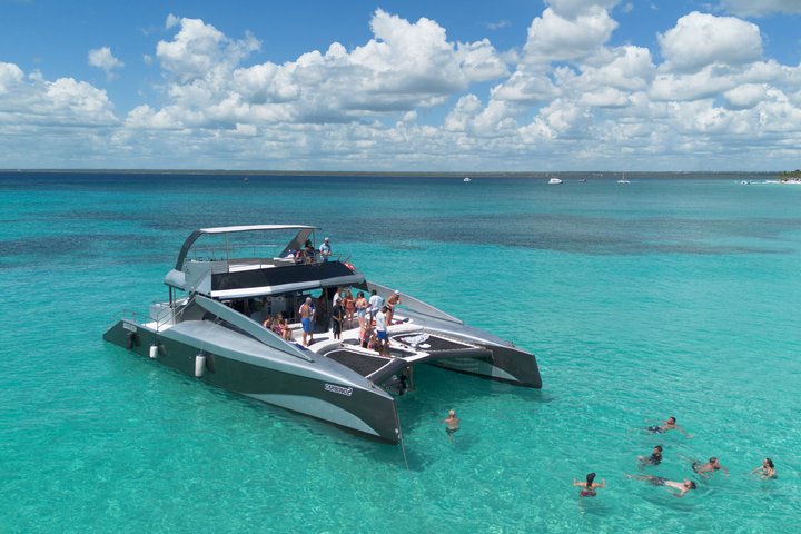 Punta Cana Private Luxury Power Catamaran to Catalina Island