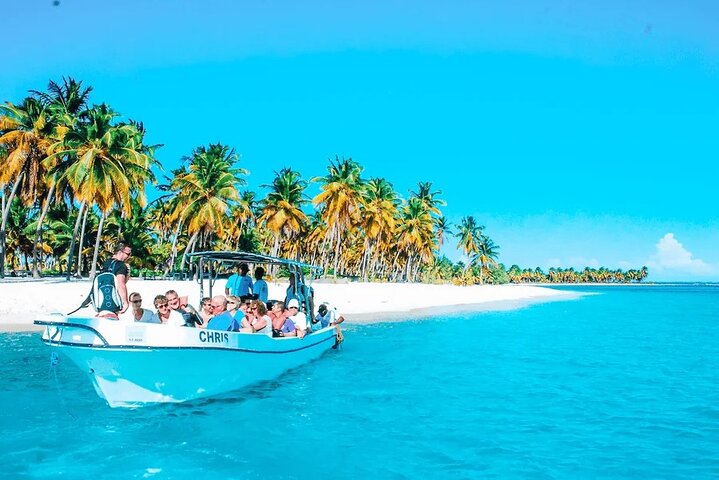 Saona Island Speedboat Tour with Lunch & Natural Pool Swim