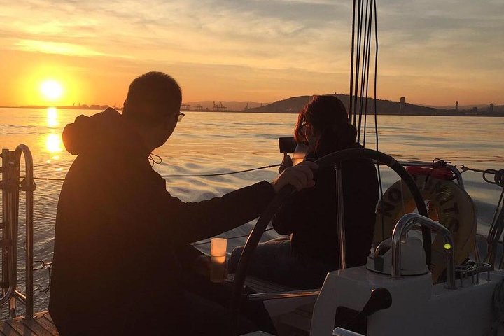 Wonderful 2 Hour Sailing trip including Drinks, Snacks and time for a swim