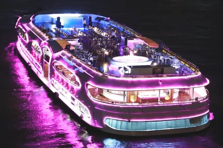 Wonderful Pearl Boat