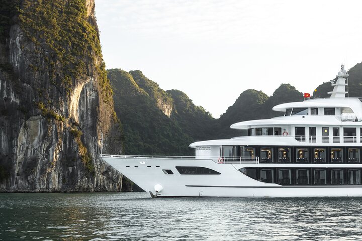 06 Hours Explore Halong Bay with Sea Octopus Cruise