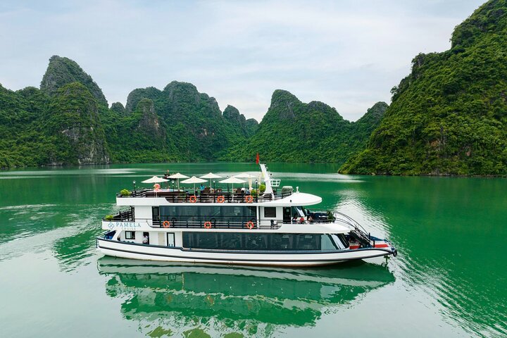 1 Day Pamela 5 Star Luxury Cruise From Halong Bay, Jacuzzi Pool