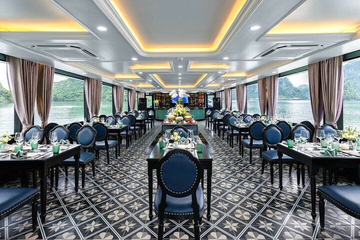 1 Day Pamela 5 Star Luxury Cruise From Halong Bay, Jacuzzi Pool
