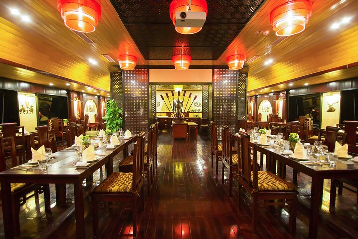 2-Day Luxury Bai Tu Long Bay Cruise from Halong Cruise Port