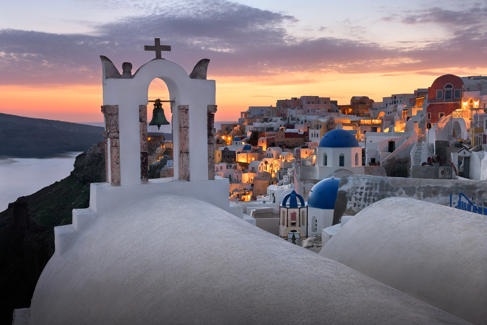 2-Day Santorini Bus Tour with Volcanic Cruise
