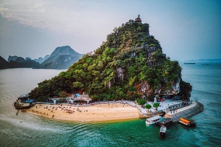 2 Days 1 Night Halong Bay Classic Cruise for Budget Travelers