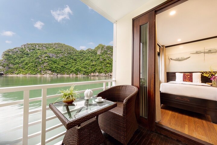 2 Days 1 Night Halong Bay on Amanda Cruises