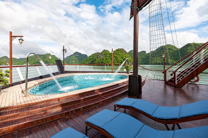 2 Days All Inclusive Cruise trip to Lan Ha Bay from Hanoi
