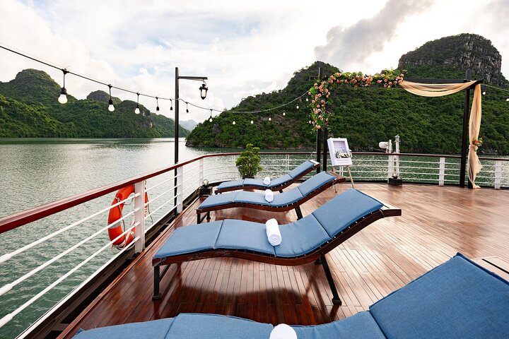 2 Days All Inclusive Cruise trip to Lan Ha Bay from Hanoi