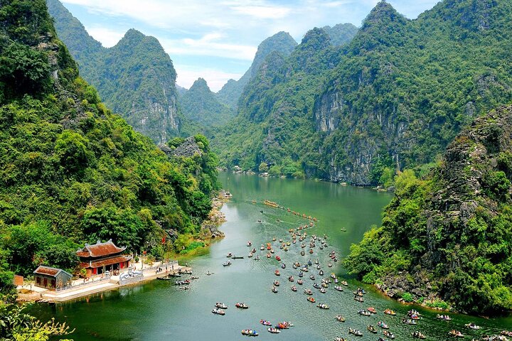 2D1N Discover Hoa Lu - Tam Coc - Mua cave - Bai Dinh - Trang An