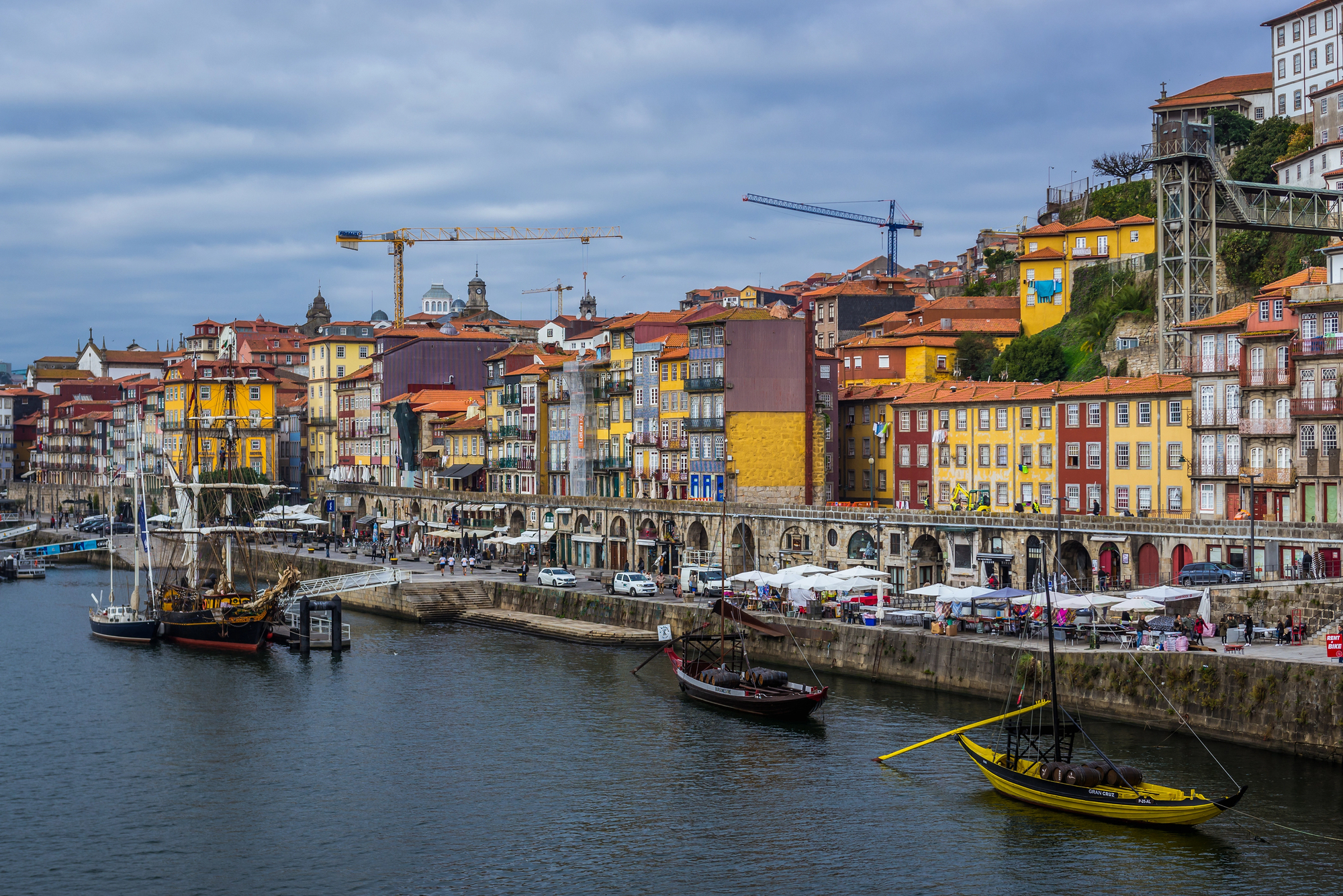 3 Nights Historical Port, plus Aveiro City Tour - From Lisbon.