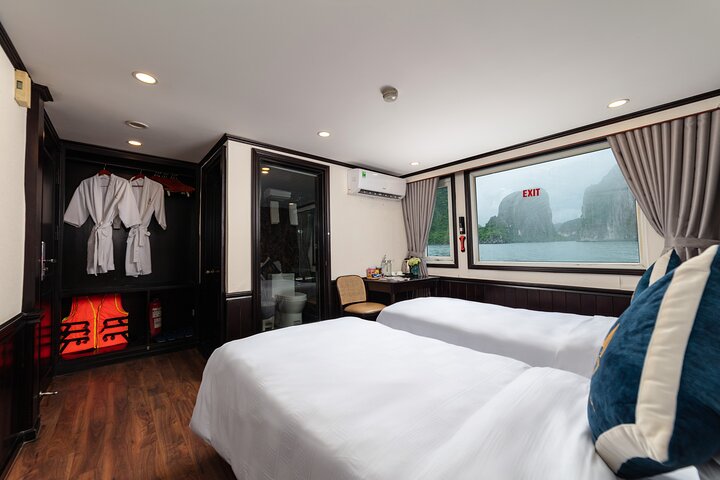 5-STAR Amanda Cruise - Ha Long Bay Explorer - 2 Days 1 Night
