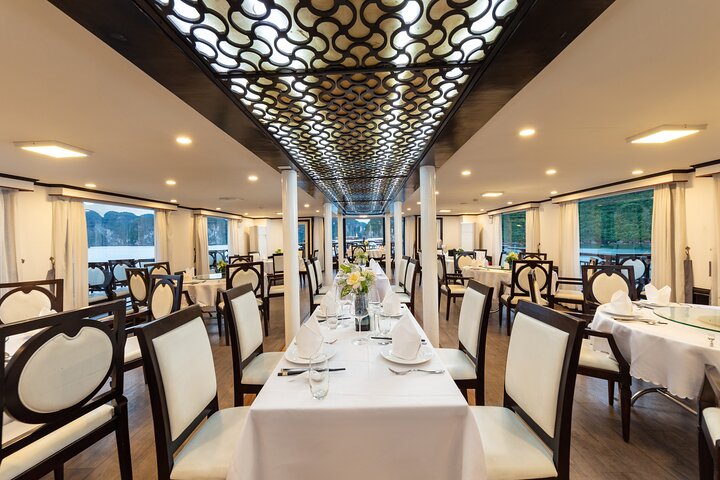 5 Star Amanda Cruise - Luxury Overnight Cruise Halong Bay (2D1N)