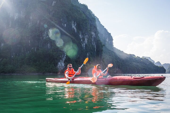 5 STAR CRUISE - Amanda Cruises - Halong Bay 2day1night