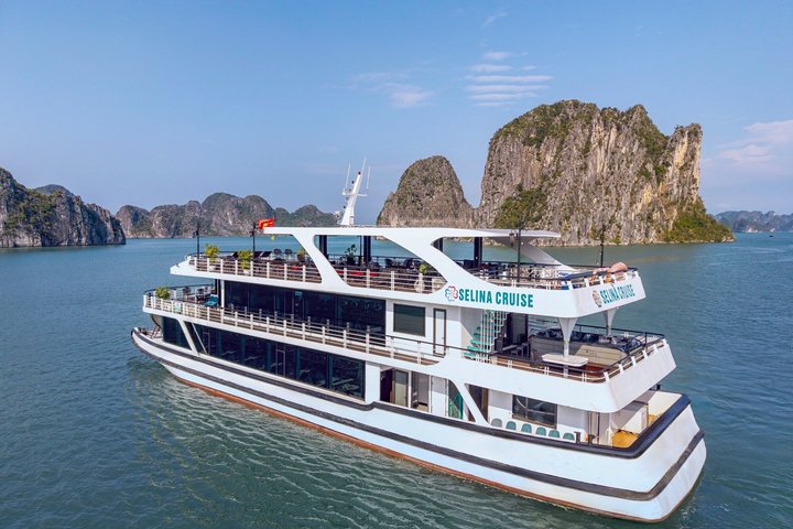 5 Star Halong Bay Day Cruise from Hanoi with Buffet and Jacuzzi