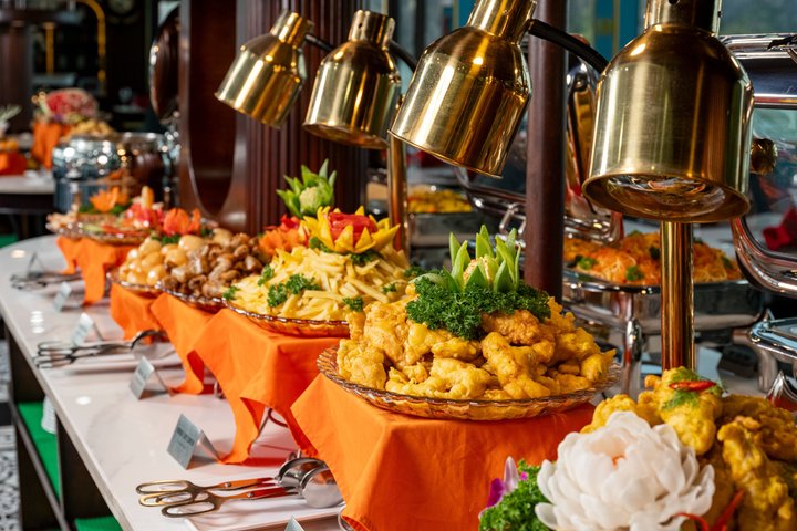 5 Star Halong Bay Day Cruise from Hanoi with Buffet and Jacuzzi