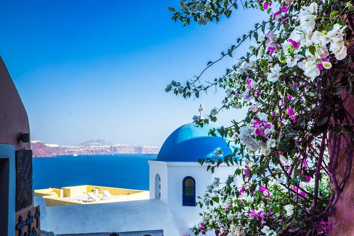 Blue domed churches of Santorini