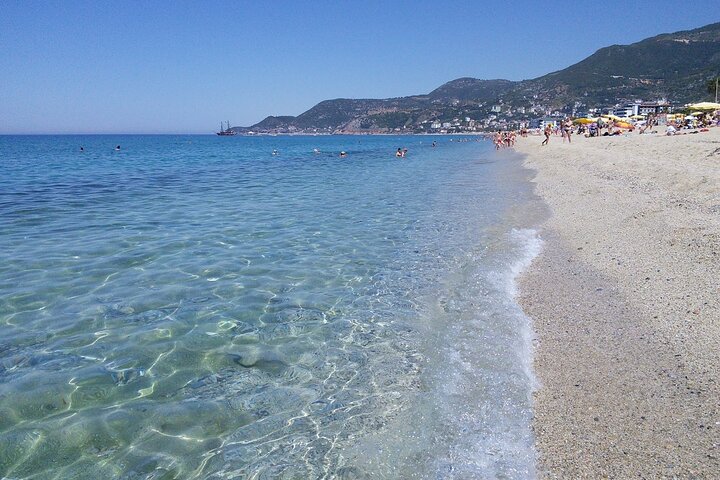 Alanya City Tour with Boat Tour, Cable Car and Lunch at Dimçay