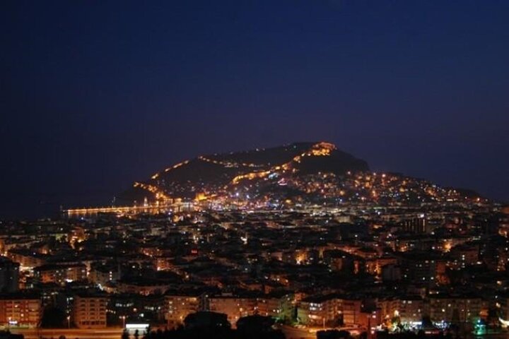 Alanya Night Safari with Boat Trip and Dinner at Dimçay River