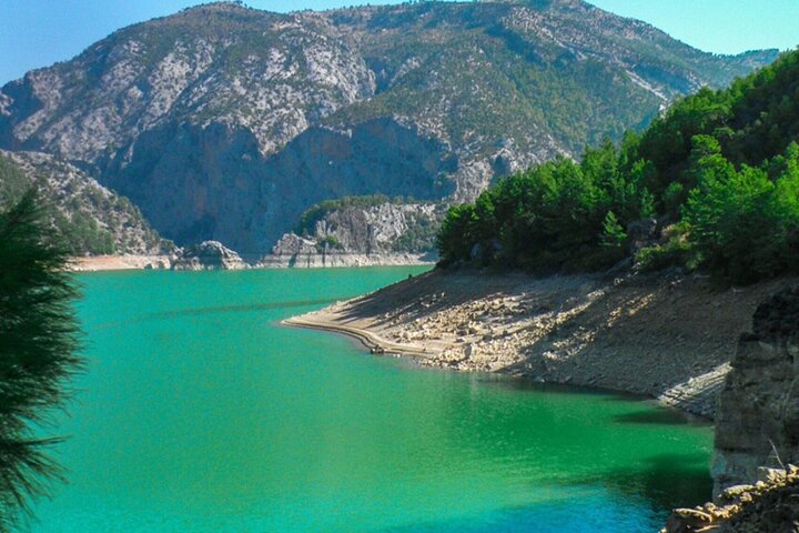 All Inclusive Green Canyon Boat Tour with Lunch and Soft Drinks