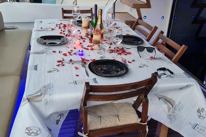 All-inclusive Private Luxury Yatch Tour in Alanya.