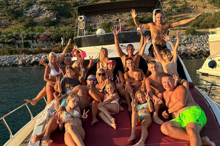All-inclusive Private Luxury Yatch Tour in Alanya.
