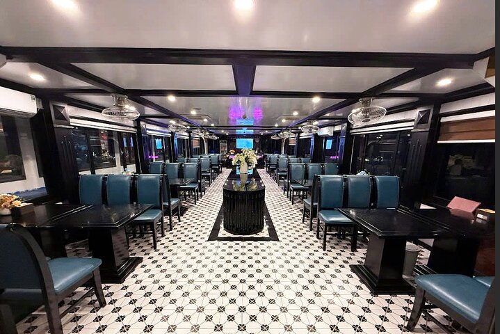Alova Premium Cruise Halong Day Tour with Buffet Lunch and Cave