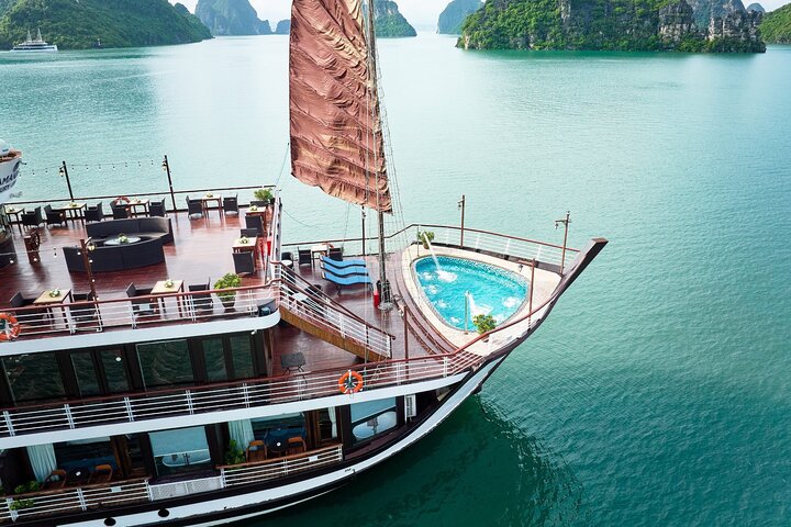 Amanda Cruise Luxury Halong Bay and Lan Ha Bay 2 Days Tour