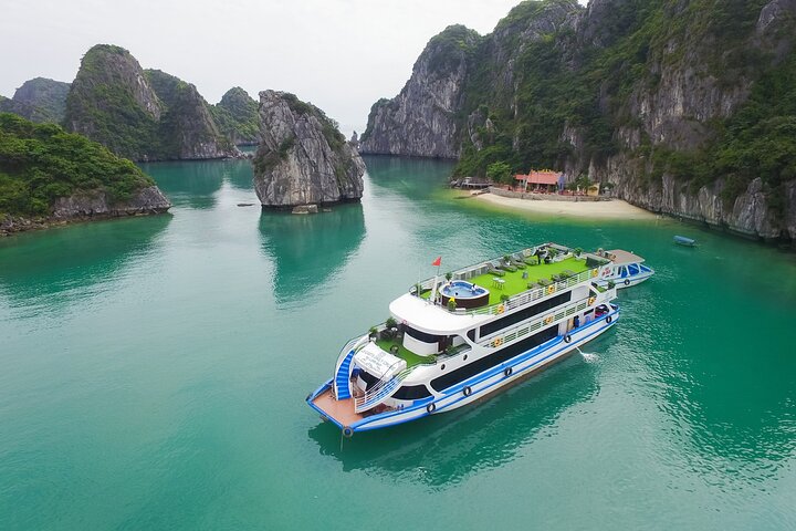 Amazing Cruise- Luxury Day Tour from Ha Long Bay