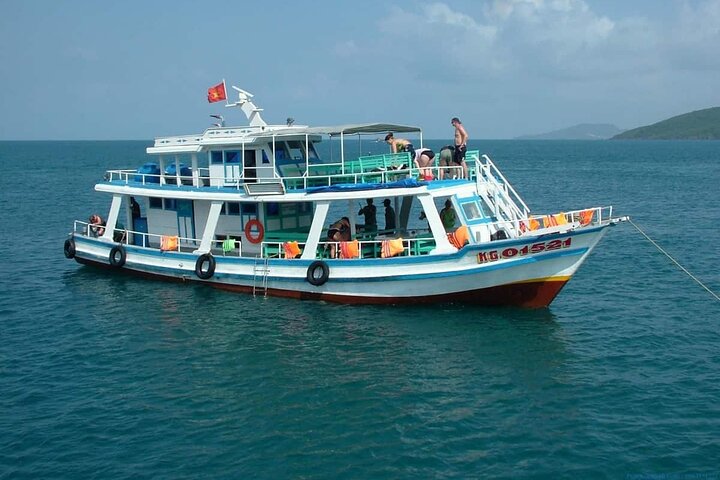 Amazing Phu Quoc 1Day Fishing Tour