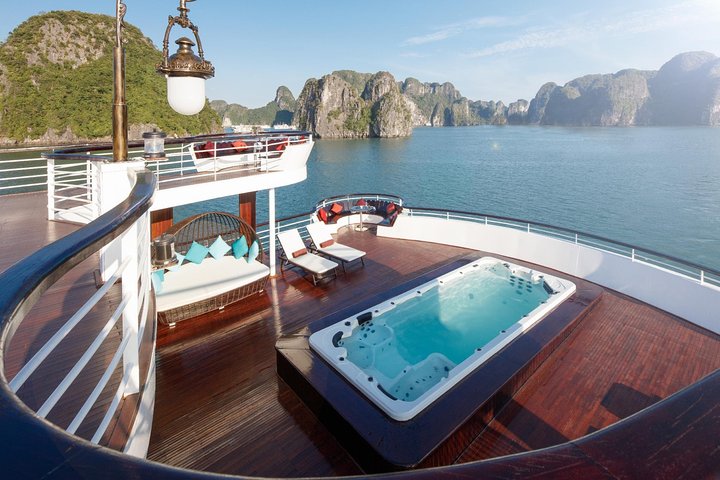 Best-Overnight-Halong-Bay-Cruises