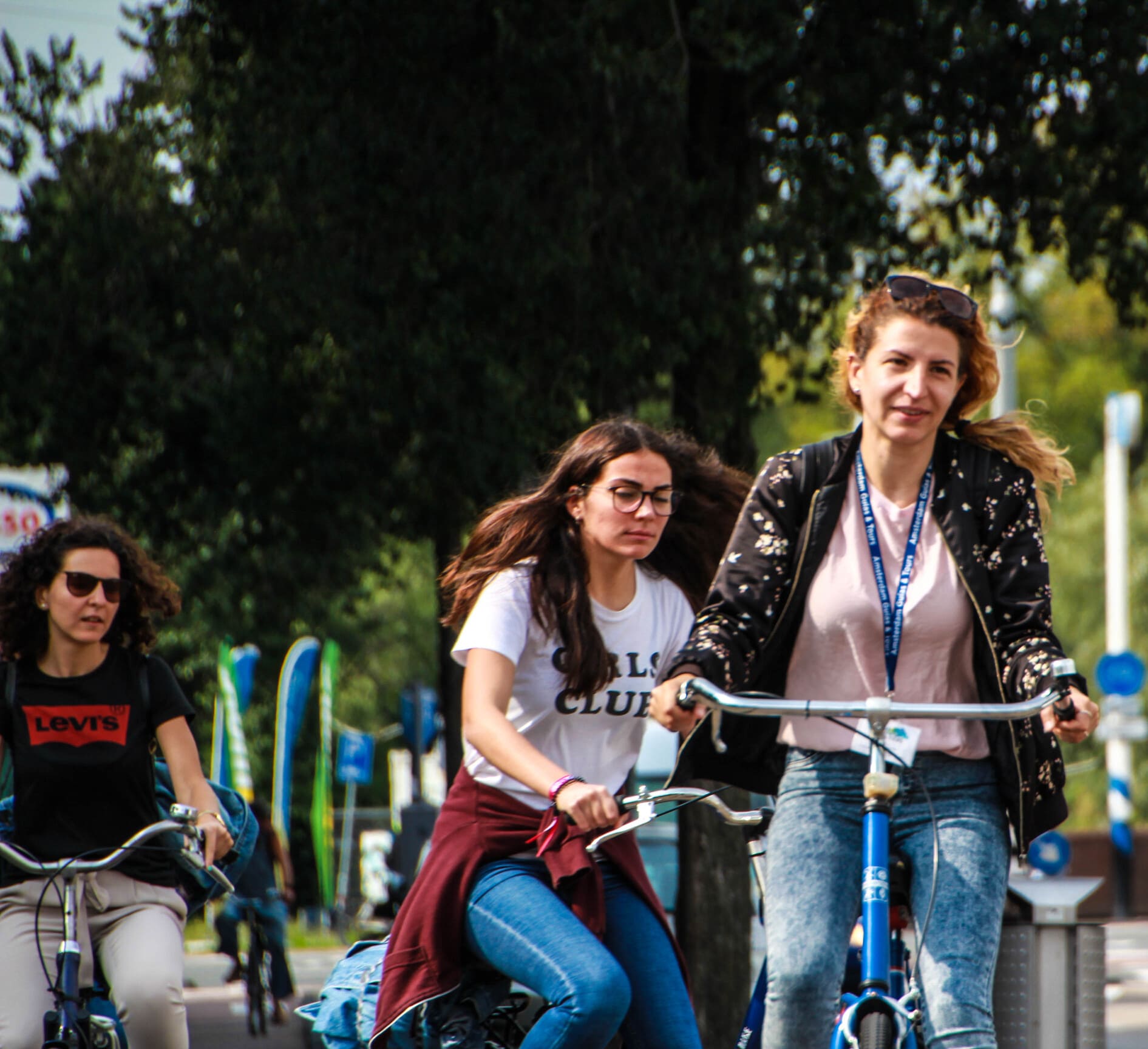 Amsterdam bike tour with canal cruise