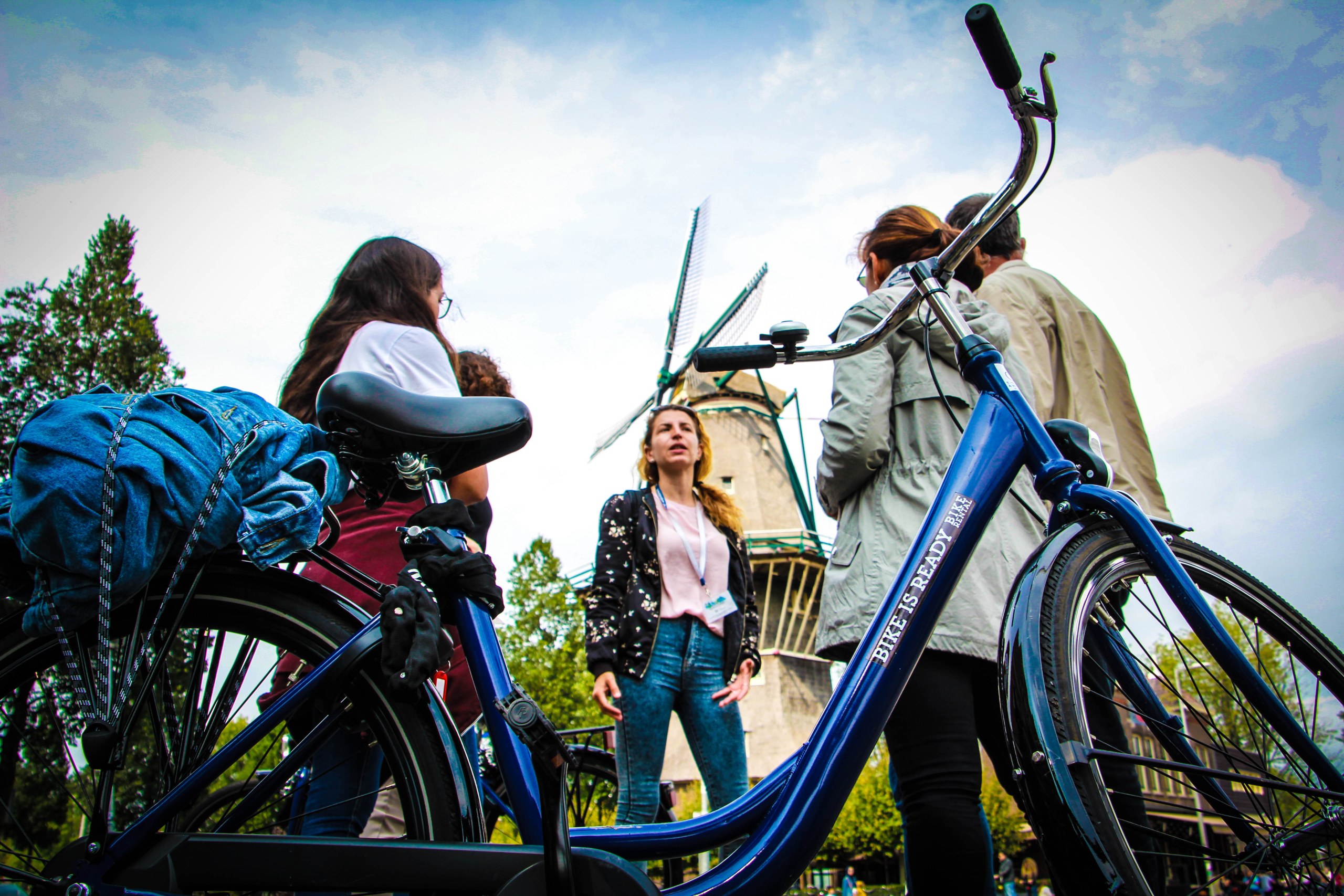 Amsterdam full day tour: Walking, Biking and Cruising