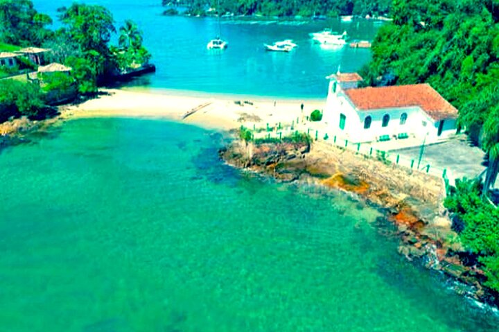 Angra dos Reis: Ilhas Paradisíacas Speeadboat Tour