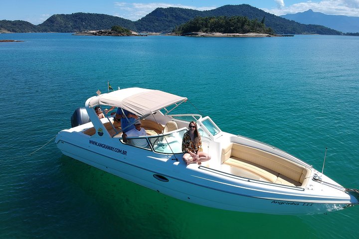 Angra dos Reis: Super Lagoa Azul Speeadboat Tour