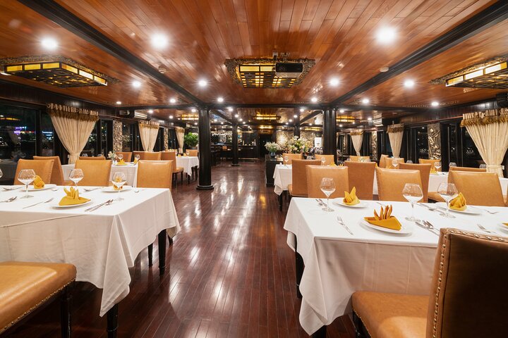 Arcady Boutique Cruise: 2-Day Halong Bay Getaway from Hanoi