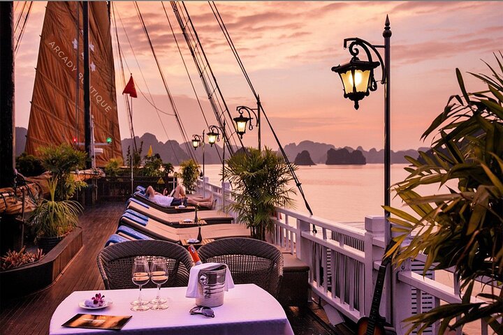Arcady Boutique Cruise: 2-Day Halong Bay Getaway from Hanoi