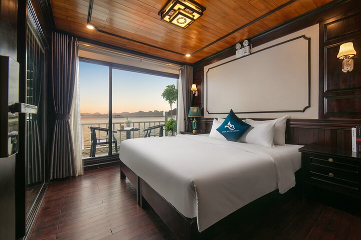 Arcady Boutique Cruise: 2-Day Halong Bay Getaway from Hanoi