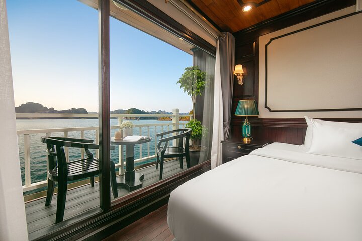 Arcady Boutique Cruise: 2-Day Halong Bay Getaway from Hanoi