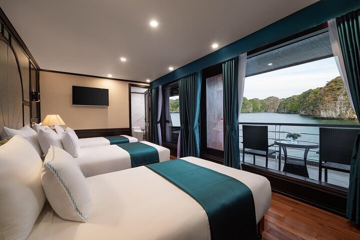 Aspira Luxury 5 Star Cruises into Ha Long & Lan Ha Bay (2D1N)