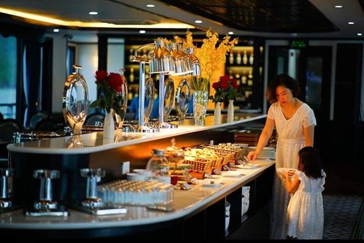 Aspira Luxury 5 Star Cruises into Ha Long & Lan Ha Bay (2D1N)